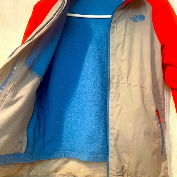 North Face 2in1 kids jacket - Picture 4 of 10